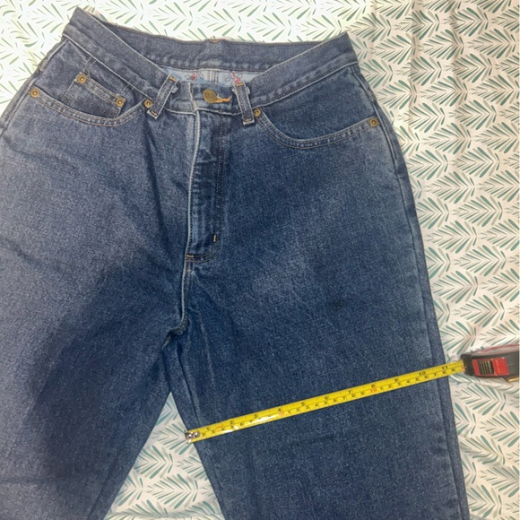 LL Bean Double L Relaxed Fit Jeans - Size 8R - Picture 8 of 11